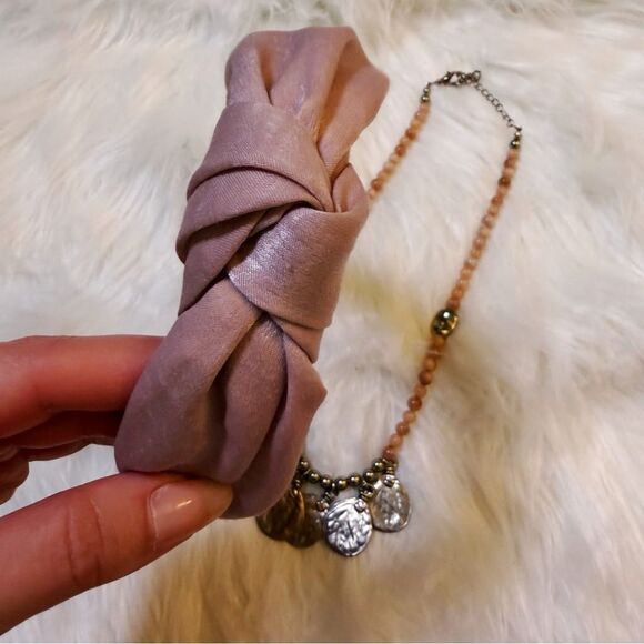 ᴘɪɴᴋ ᴄᴏɪɴ ɴᴇᴄᴋʟᴀᴄᴇ ᴀɴᴅ ʜᴇᴀᴅʙᴀɴᴅ ꜱᴇᴛ - Picture 6 of 15